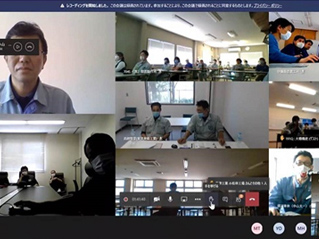 An online meeting system is used to provide remote education.